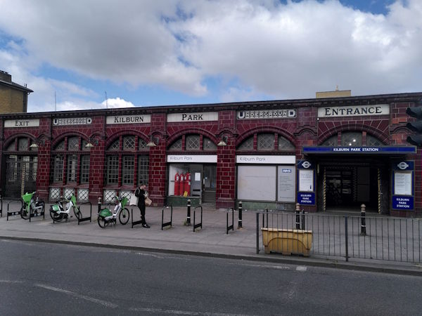 Kilburn Park station